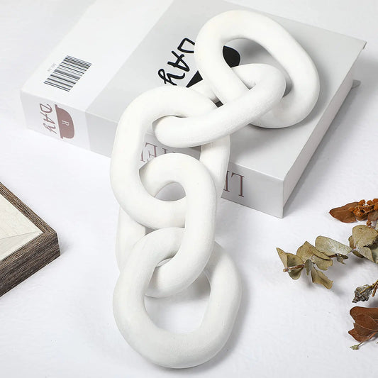 Queekay Decorative Wood Chain Link Decor Rustic Wood Link 5 Link Valentines Day Wooden Chain Decor Link Ornament Farmhouse Home Decor Hand Carved Wood Crafts Ornaments for Coffee Table(White)